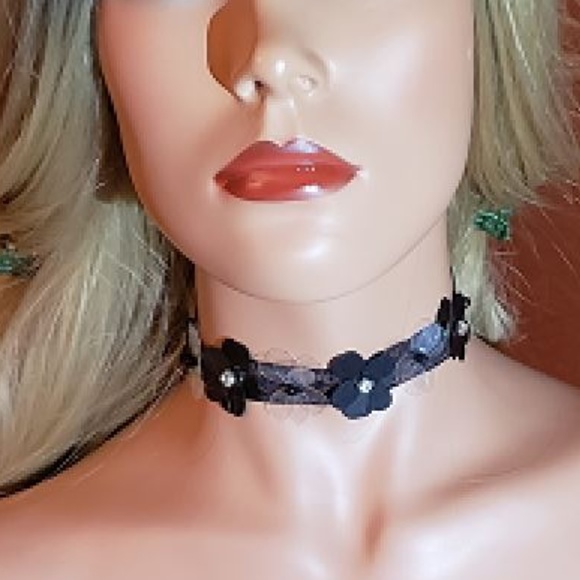 Glam Girl Fashion Jewelry - FLORAL & FEMININE!  Flower Inspired Choker